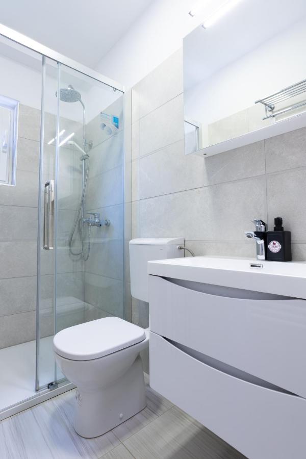 Apartments Lonzor I เซลเซ ภายนอก รูปภาพ